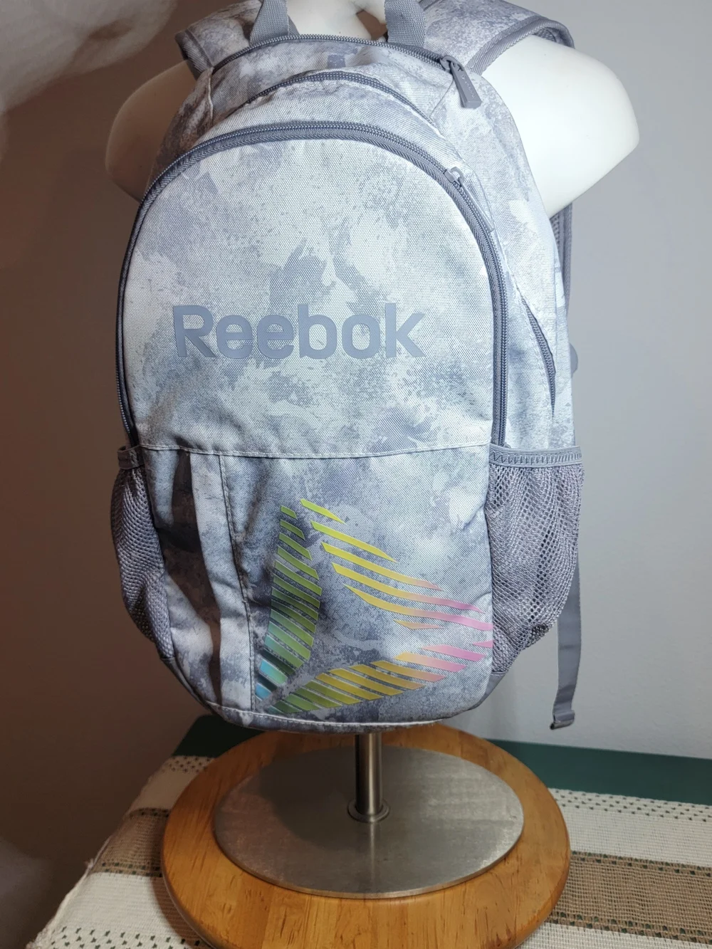 Reebok Gray Backpack Logo Zipper Closure Adjustable Straps Mesh Side Pocket